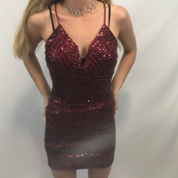 Dress - Picture 1 of 3